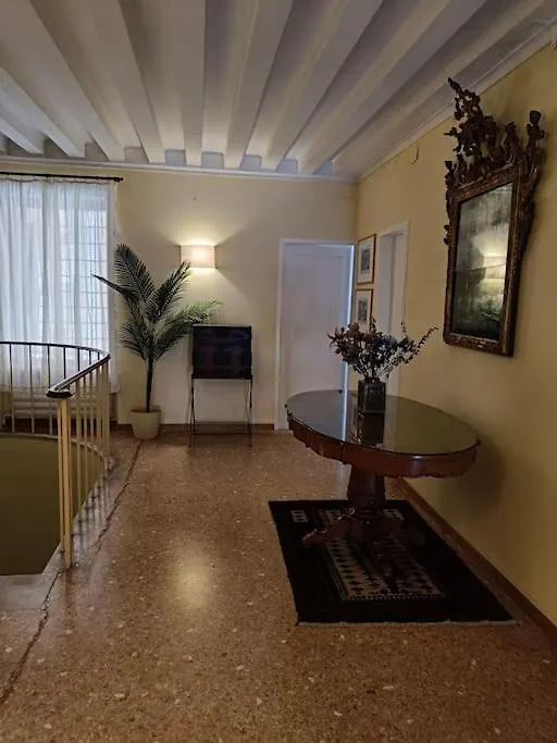 Palazzo Querini Accademia Διαμέρισμα Βενετία